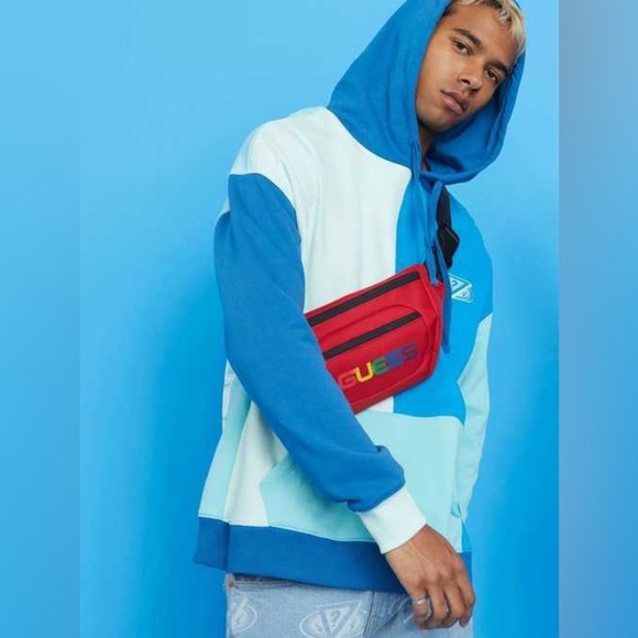 New GUESS X J BALVIN LOGO BELT BAG - Picture 1 of 6